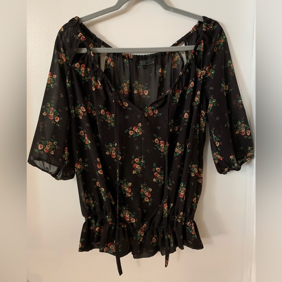 Guess 3/4 sleeve blouse - Picture 3 of 4